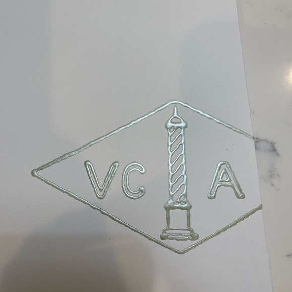 ⭐️Van Cleef & Arpels medium paper bag - Picture 2 of 3